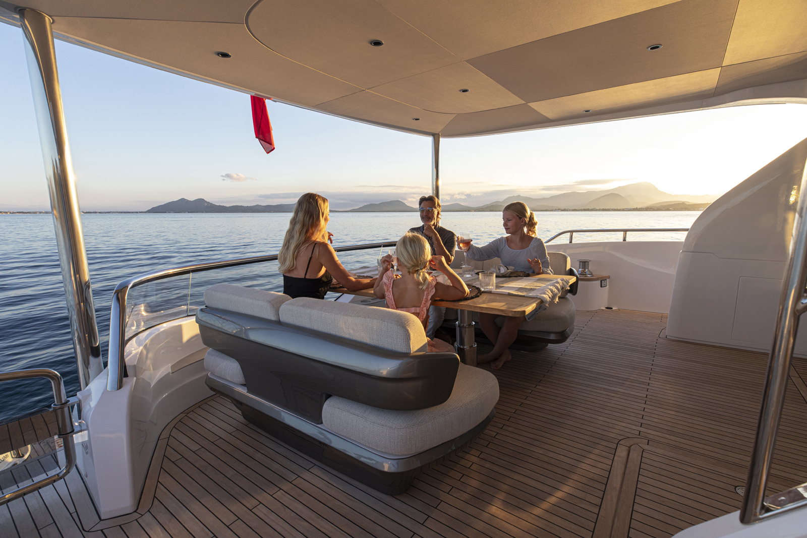Home | Princess Yachts